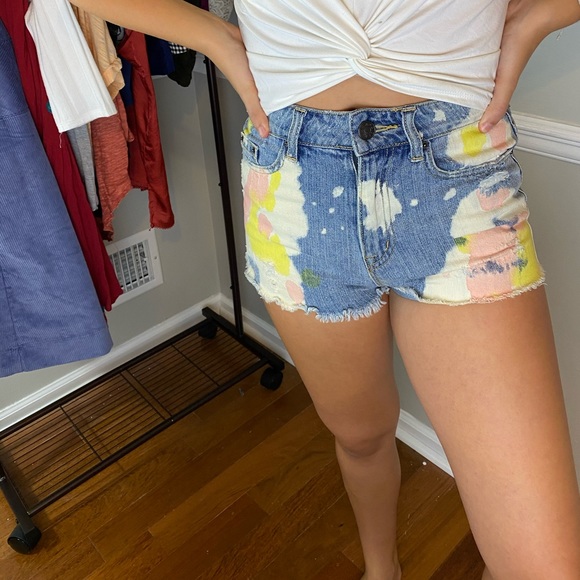 BDG URBAN OUTFITTERS  HIGH WAISTED PAINTED SHORTS - Picture 2 of 3